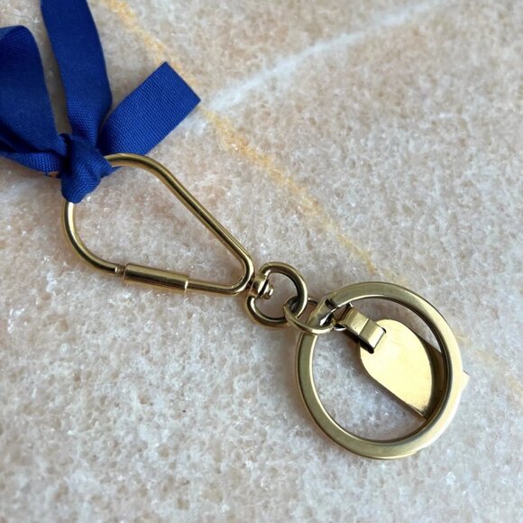 LOUIS VUITTON Keychain Monogram Gold Authentic B0369 Bag Charm Ribbon Authentic - Picture 2 of 6